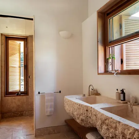 Hotel Ahama - Relais & Chateaux