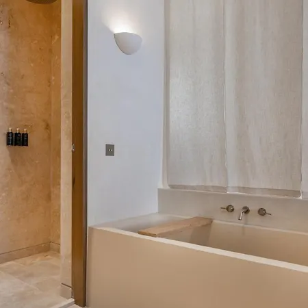 Ahama - Relais & Chateaux 5*